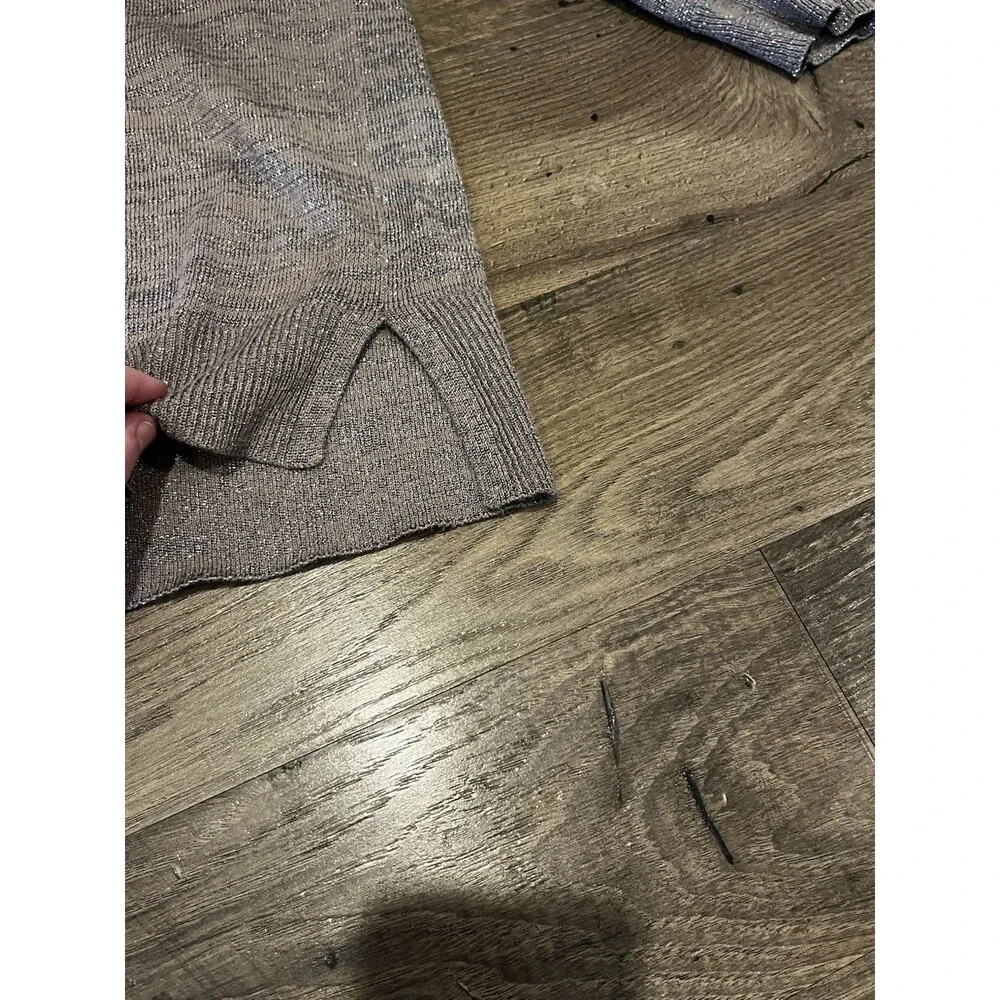 The Limited Heathered Gray Crew Neck Light Sweater - Picture 4 of 8